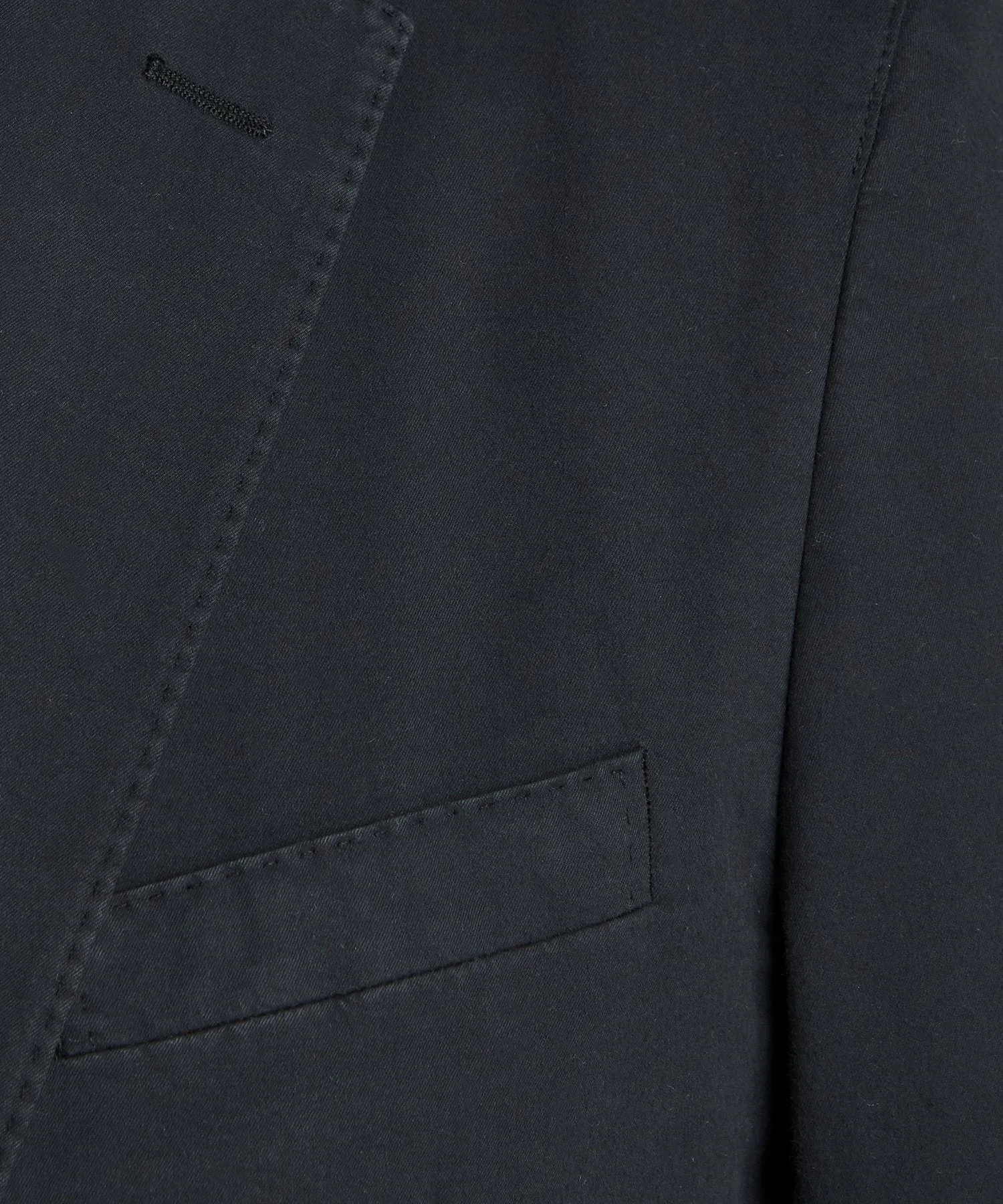 Garment Dyed Traveler Suit Jacket in Navy