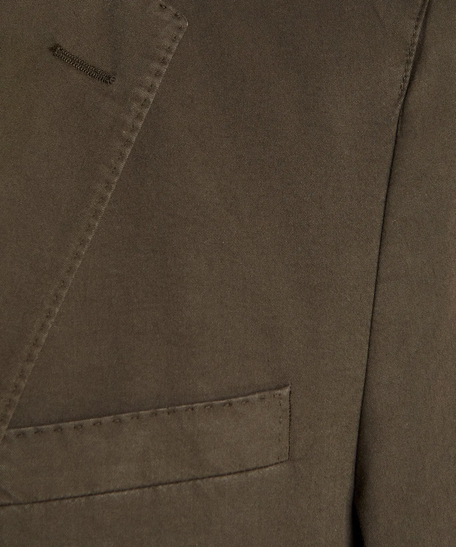 Garment Dyed Traveler Suit Jacket in Olive