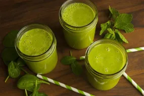 Green Peach Ginger Smoothie