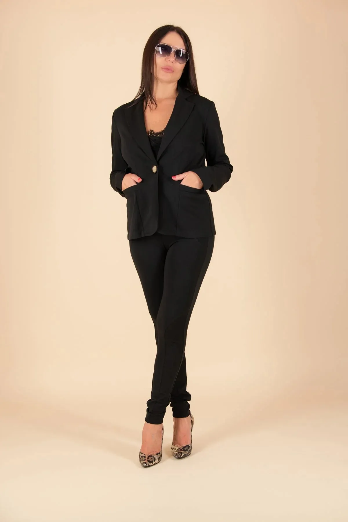 LILI Chic Black Sporty Blazer