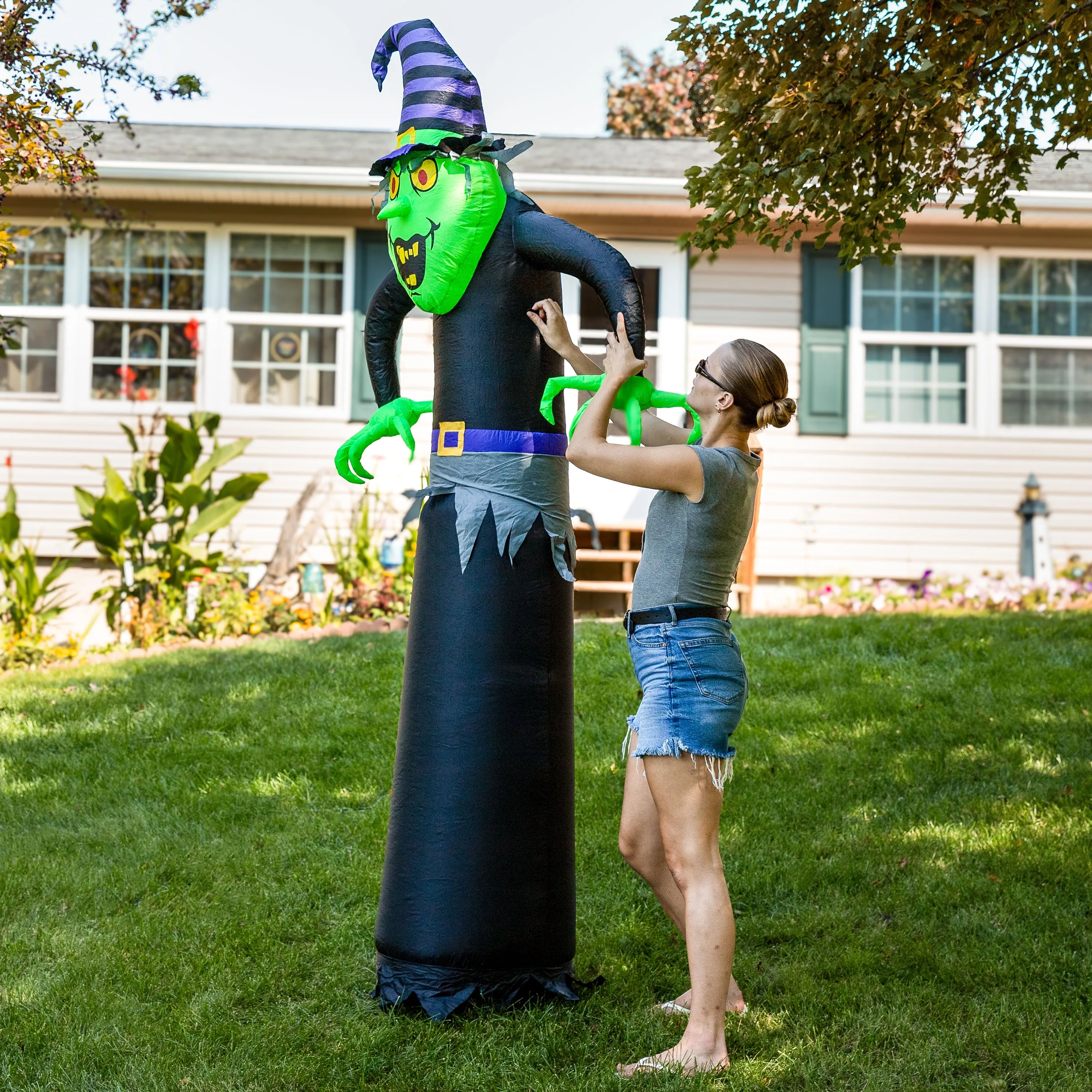 Sunnydaze 8’ Winifred the Wicked Witch Inflatable Halloween Decoration